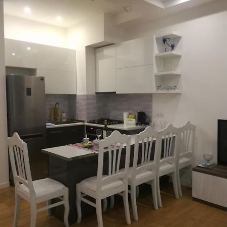Ikas Apartment Tbilisi Ngoại thất bức ảnh