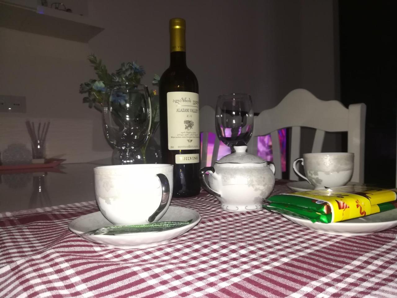 Ikas Apartment Tbilisi Ngoại thất bức ảnh