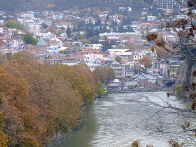 Ikas Apartment Tbilisi Ngoại thất bức ảnh